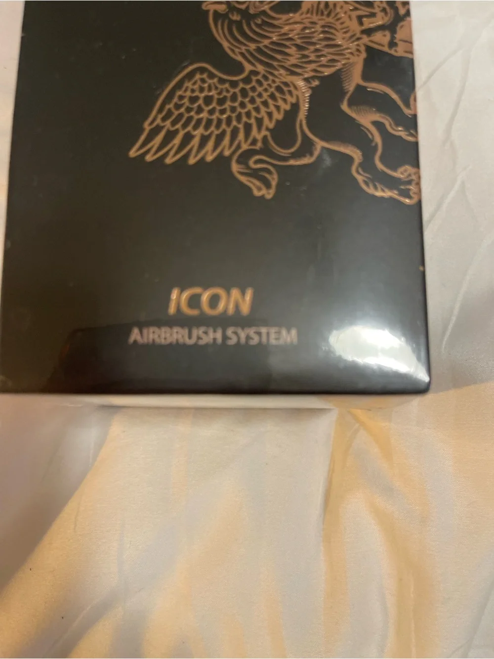 Luminess Air Icon Airbrush System - Black with Gold Accent